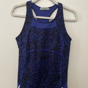 ATHLETA Top Size Medium